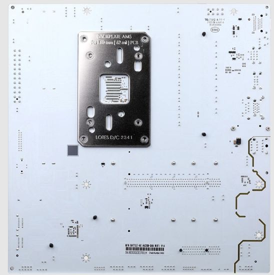 COLORFUL BATTLE-AX A620M-GHA WIFI V14 DDR5 7600Mhz resmi