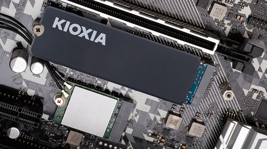 Kioxia Exceria Heatsink LSC11K2T04G8 2TB Gen4x4 62 resmi