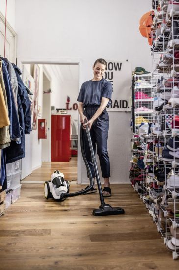 KARCHER VC 3 700 W  TOZ TORBASIZ SUPURGE -11980530 resmi