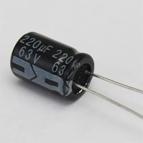 220 MF 63 V Kondansatör resmi