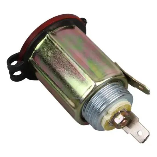 PowerMaster IC-246B-6 12 Volt 10 Amper Araba Çakmaklık Şarj Soketi resmi