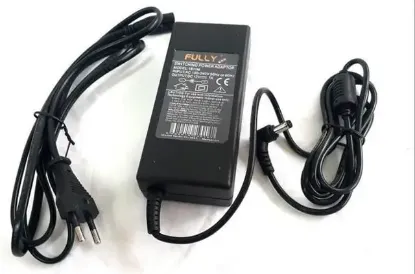 Fully 1611D 12 Volt 5 Amper 5.5x2.5mm Uçlu Plastik Kasa Masaüstü Adaptör resmi