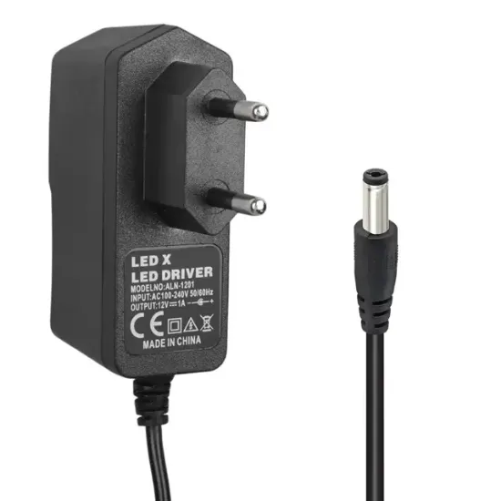 Powermaster PM-8118 12 Volt - 1 Amper 5.5*2.5 Mm Uçlu Plastik Kasa Priz Tipi Adaptör resmi