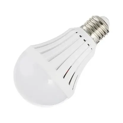 Powermaster PM-13387 E27 15W Akıllı Şarjlı Led Ampul (6500K Beyaz Elektrik Kesintisine Duyarlı) resmi
