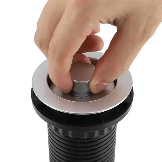 Vea VE-24063 Üçlü 1.5 Metre Kablolu İki USB’li 80mm Masaüstü Priz resmi